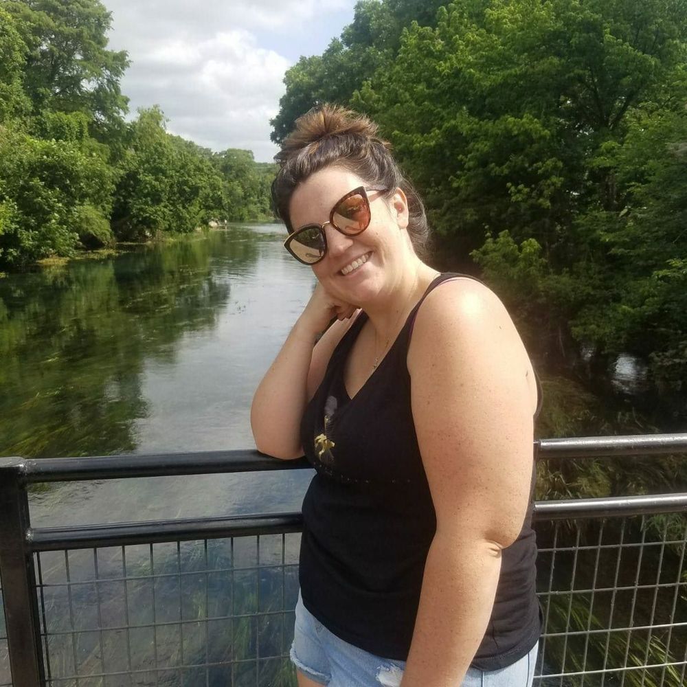 Meet your Posher, Julie